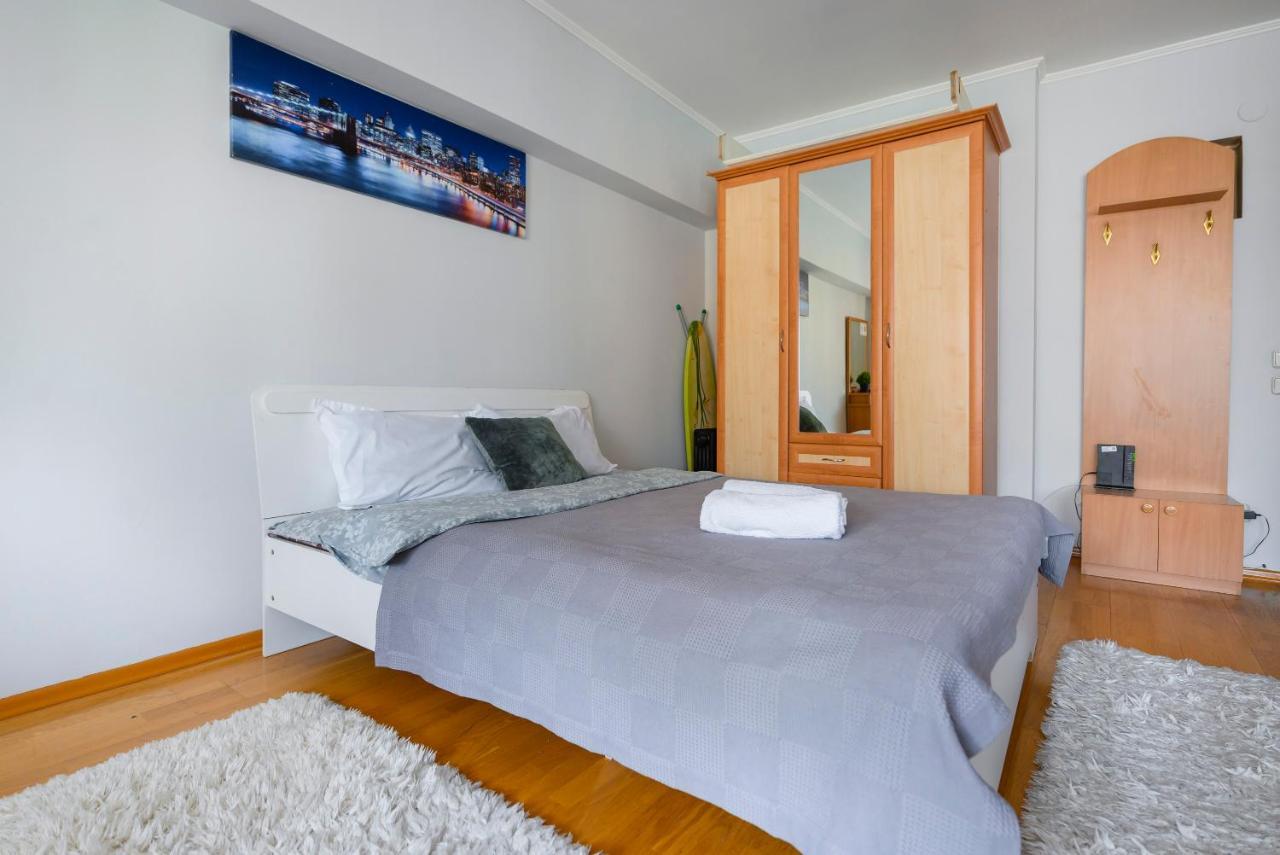 На Проспекте Ленина Appartement Alma-Ata Buitenkant foto