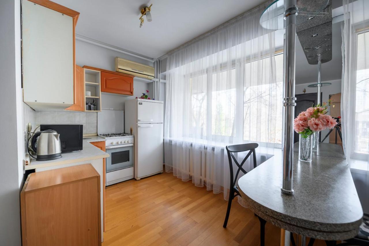 На Проспекте Ленина Appartement Alma-Ata Buitenkant foto